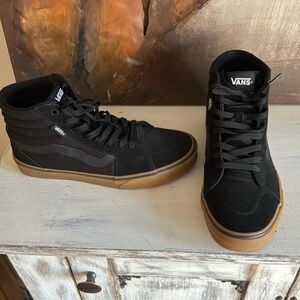 Men’s 9.5 vans 
Worn once